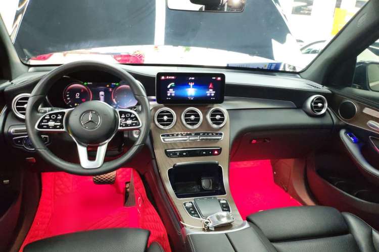 Used Mercedes-Benz GLC 2022 Facelift GLC 300 L 4MATIC Luxury Edition
