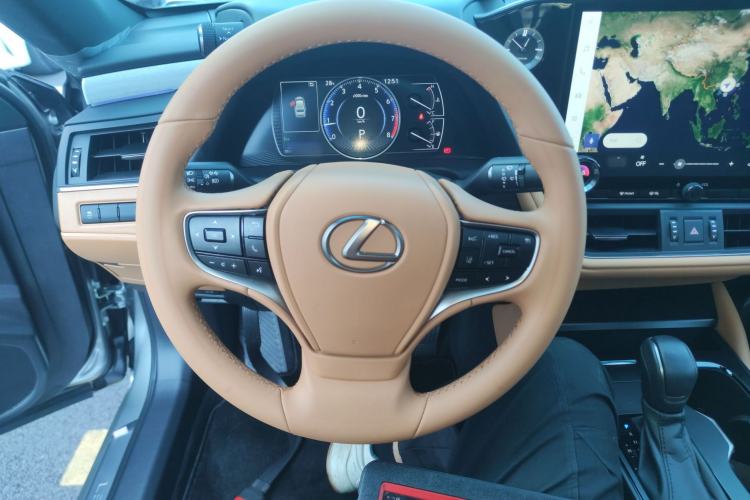 Used Lexus ES 2025 200 Premium Edition
