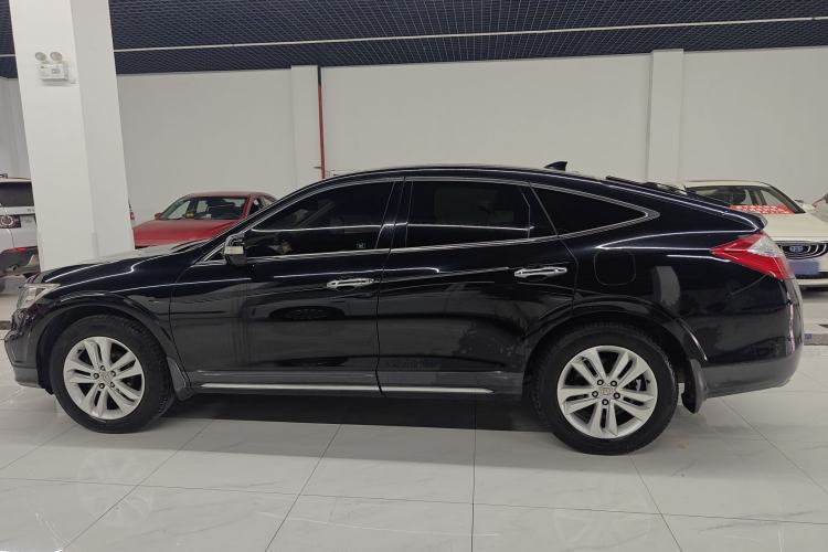 Used Honda Crosstour 2014 2.4L Luxury Edition
