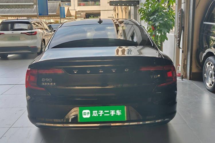 Used Volvo S90 New Energy 2025 Plug-in Hybrid Four-Wheel Drive Long-Range Luxury Smart Edition
