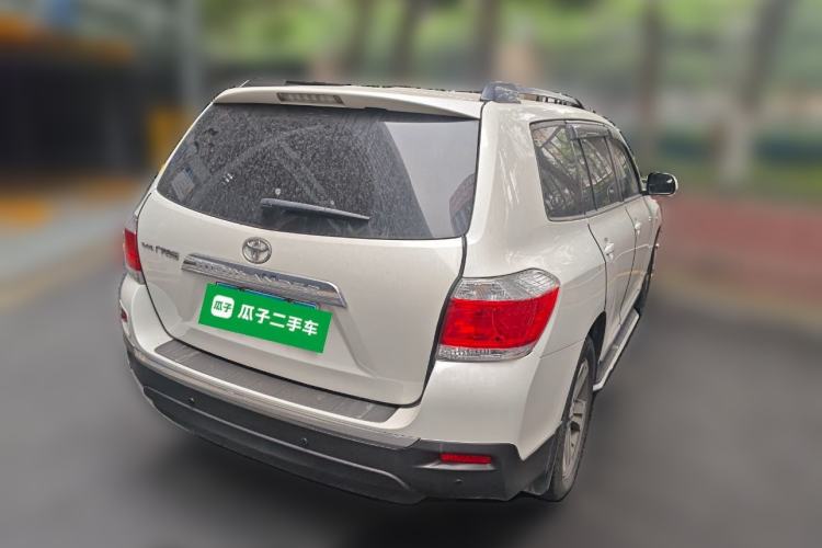 Used Toyota Highlander 2012 2.7L Two-Wheel Drive 7-Seater Luxury Edition
