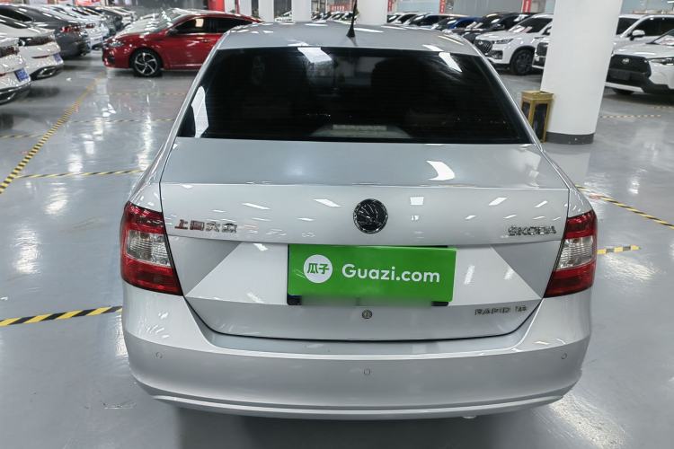 Used Skoda Rapid 2013 1.6L Manual Smart Selection Model
