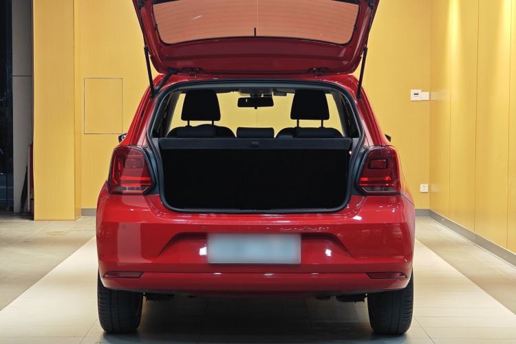 Used Volkswagen Polo 2014 1.6L Automatic Comfort Edition
