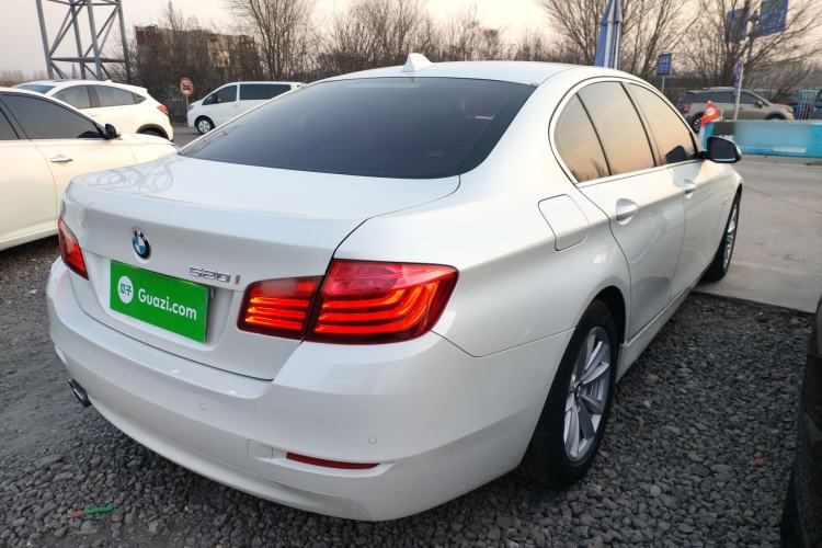 Used BMW 5 Series 2015 520i Elegant Edition
