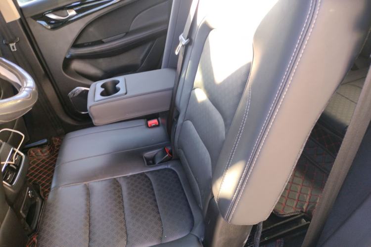 Used JETOUR X90 2019 1.6T DCT Smart Travel Version 7 Seats China VI Standard
