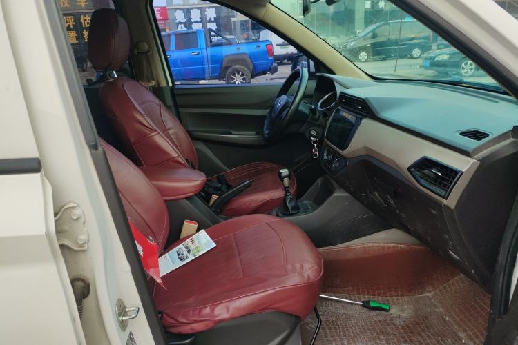 Used Wuling Hongguang 2019 1.5L S Standard Version China VI LAR
