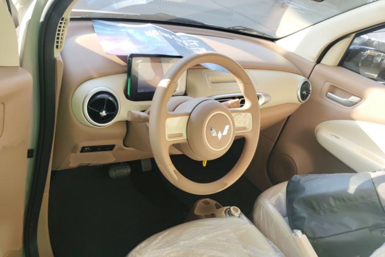 Used Wuling Hongguang MINIEV 2025 Four-Door Version Advanced Edition
