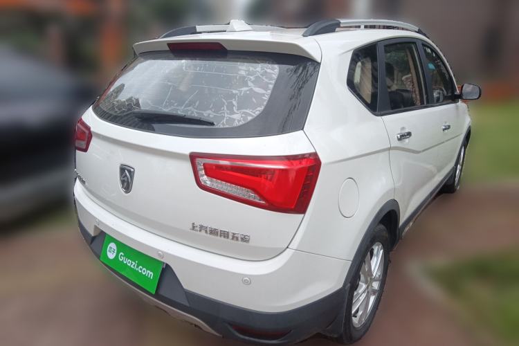 Used Baojun 560 2015 1.8L Manual Elite Model