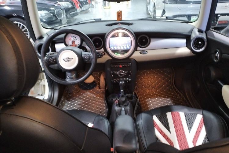Used  MINI 2011 1.6L COOPER Fun

