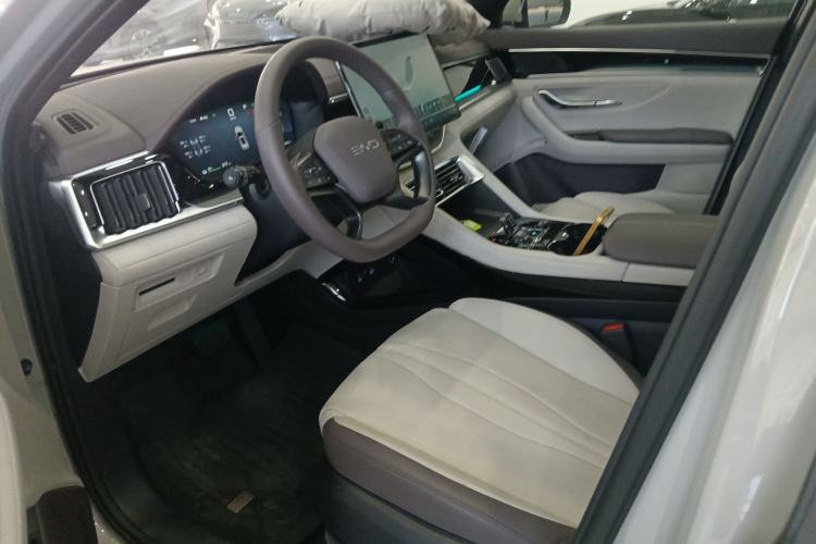 Used BYD Song PLUS New Energy 2025 EV Intelligent Driving Version 520km Premium Model
