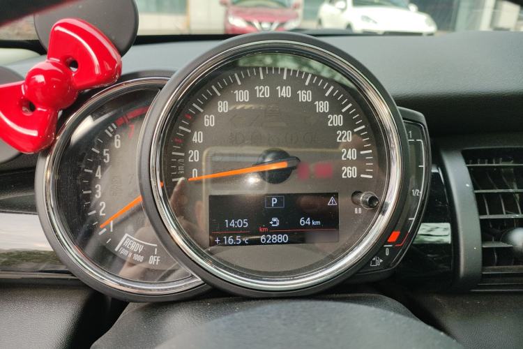 Used  MINI 2019 1.5T COOPER Classic Edition Five-Door Version
