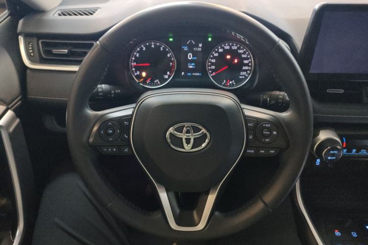 Used Toyota Wildlander 2022 2.0L CVT Two-Wheel Drive Luxury PLUS Edition
