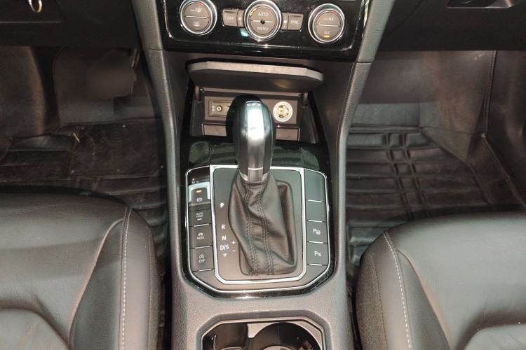 Used Volkswagen Golf 2015 1.4TSI Sportsvan
