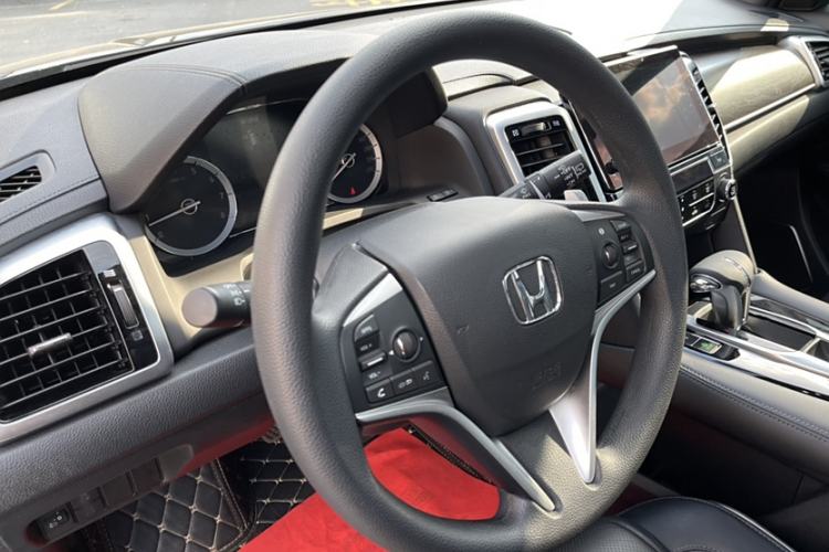 Used Honda UR-V 2017 240TURBO Two-Wheel Drive Classic Edition China V
