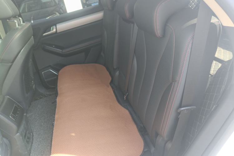 Used BYD Tang 2018 2.0T Automatic SmartConnect Luxury Version 7 Seats China V Standard
