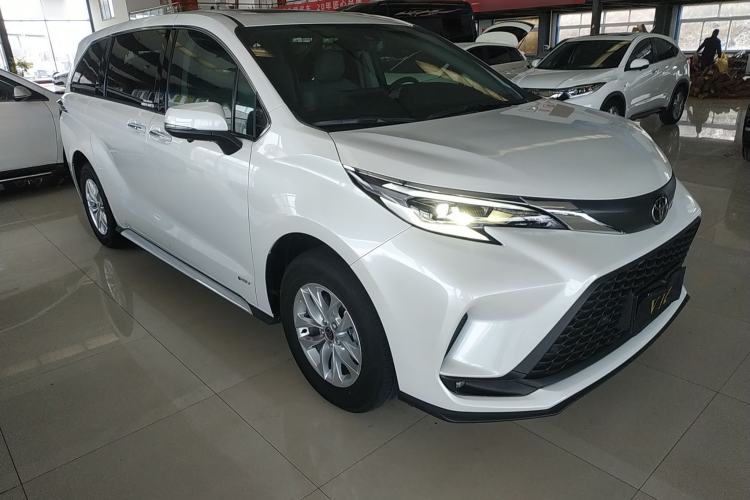 Used Toyota Granvia 2024 2.5L Hybrid Comfort Edition
