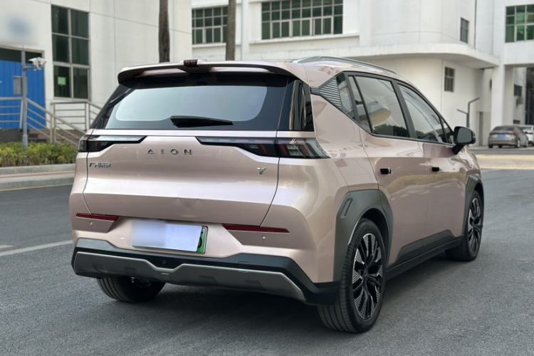 Used AION Y 2022 70 Tech Edition Lithium Iron Phosphate
