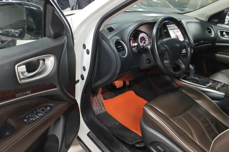 Used Infiniti QX60 2016 2.5 S/C Hybrid Two-Wheel-Drive Excellence Edition China V Standard
