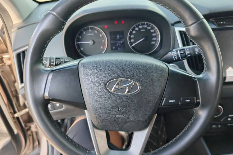 Used Hyundai ix25 2015 1.6L Automatic Two-Wheel Drive Smart GLS Trim
