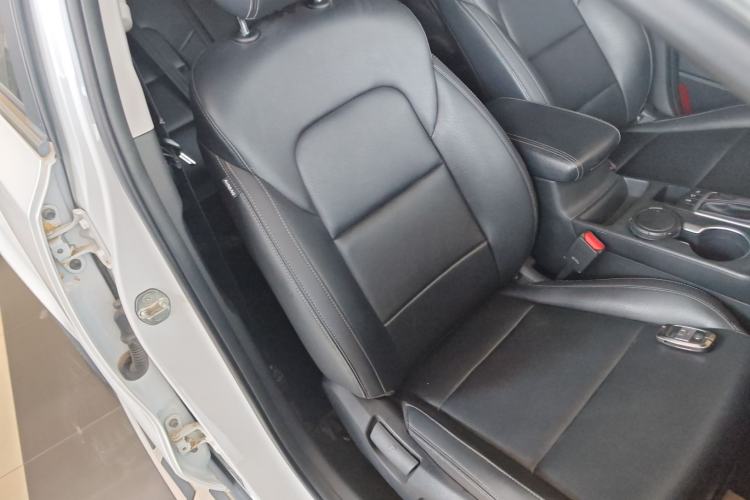 Used Kia KX5 2016 1.6T Automatic Two-Wheel Drive DLX
