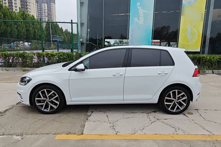 Used Volkswagen Golf 2020 200TSI DSG Comfortable and Ambitious Edition
