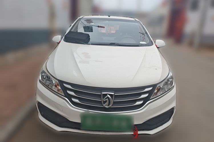 Used Baojun 310 2016 1.2L manual Comfort trim level
