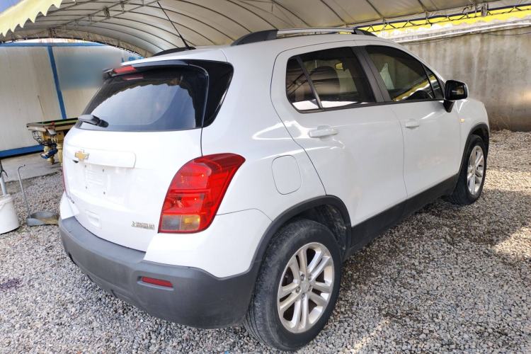 Used Chevrolet Trax 2016 1.4T Manual Two-Wheel Drive Comfort Version with Sunroof
