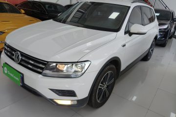 Used Volkswagen Tiguan L 2020 330TSI Automatic Two-Wheel Drive Luxury Edition China VI Standard