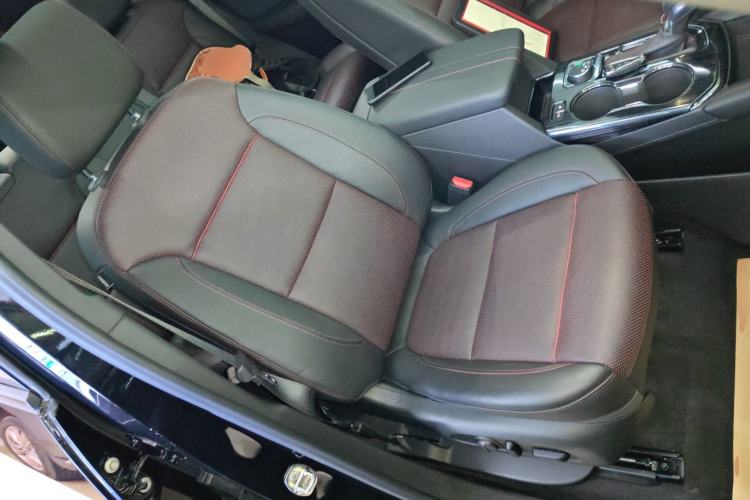 Used Chevrolet Blazer 2020 RS 650T Twin-Clutch All-Wheel Drive 7-Seater Top-Grade Version
