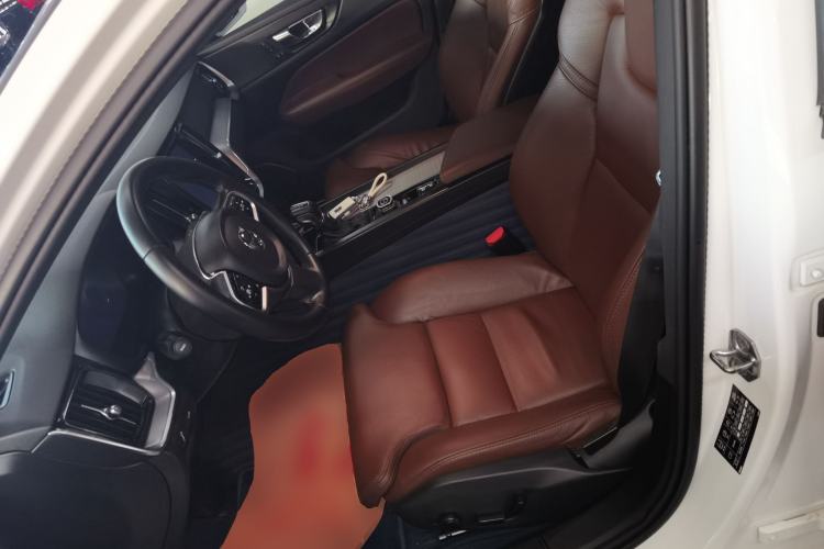 Used Volvo S60 2020 T4 Zhiyuan Luxury Edition