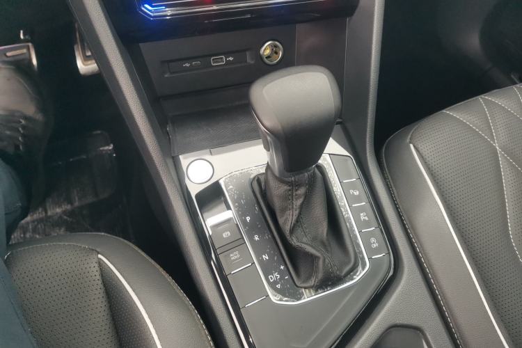 Used Volkswagen Tiguan L 2022 330TSI Automatic Two-Wheel Drive R-Line Enhanced Edition