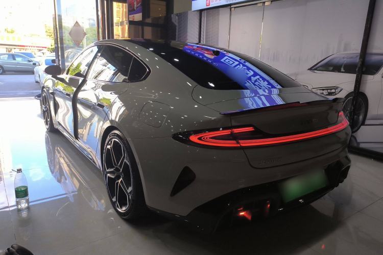 Used  SU7 2024 Rear-Drive Long-Range Intelligent Driving Version
