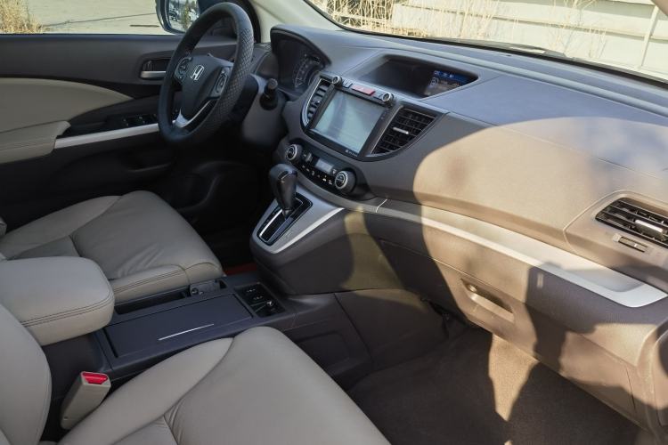 Used Honda CR-V 2013 2.4L Two-Wheel-Drive Luxury Edition
