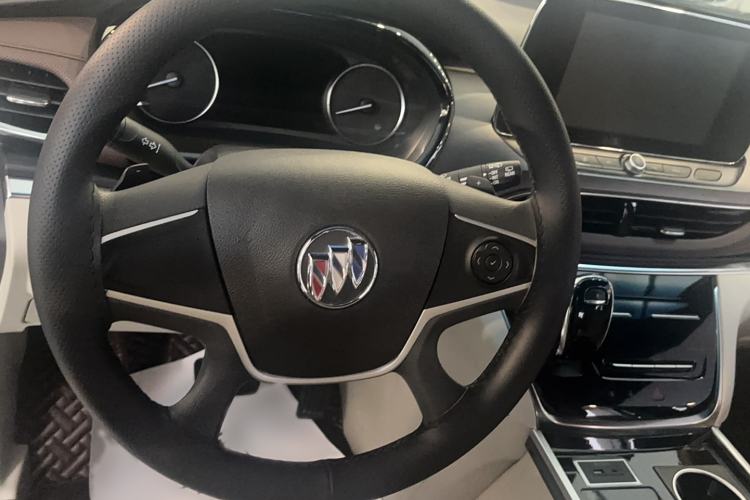 Used Buick GL8 2022 Land Cruiser Executive Class 652T Comfort Model
