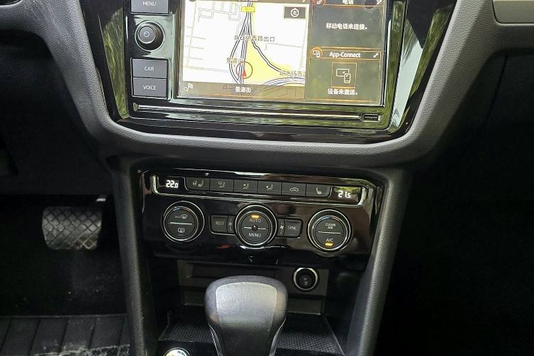 Used Volkswagen Tiguan L 2019 330TSI Automatic Two-Wheel Drive Smart Luxury Version China VI Standard
