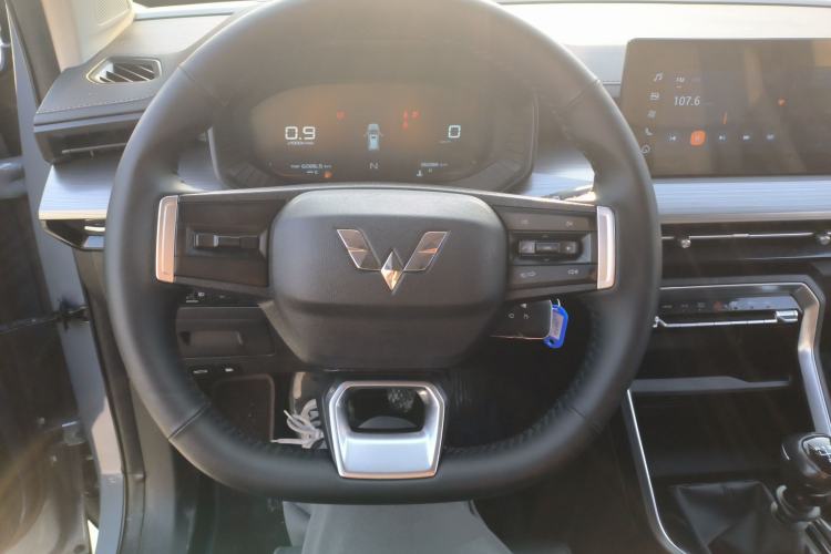 Used Wuling Asta 2021 1.5T Manual Starlight Edition
