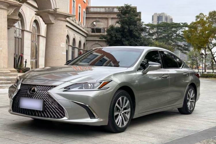 Used Lexus ES 2020 200 Excellence Edition