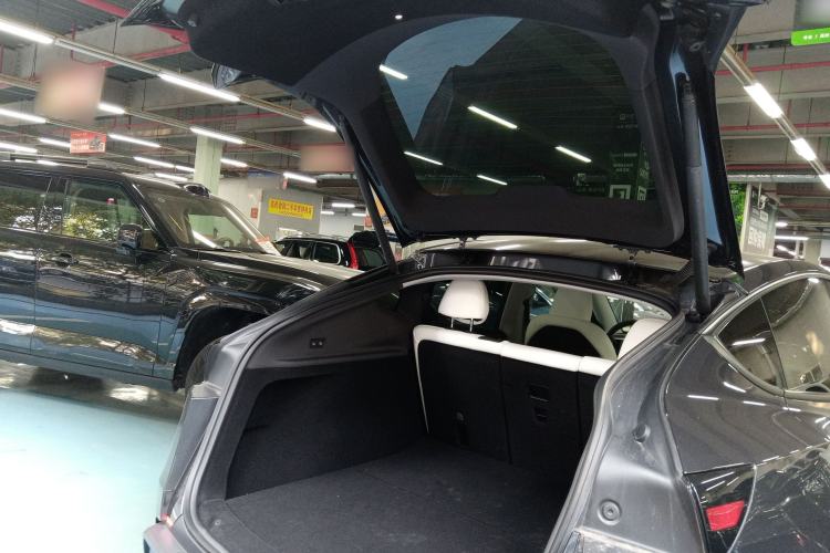 Used Tesla Model Y 2025 Rear-Wheel Drive First Edition
