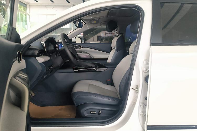 Used Baojun RC-5 2020 1.5T CVT Smart Shine Prestige Edition
