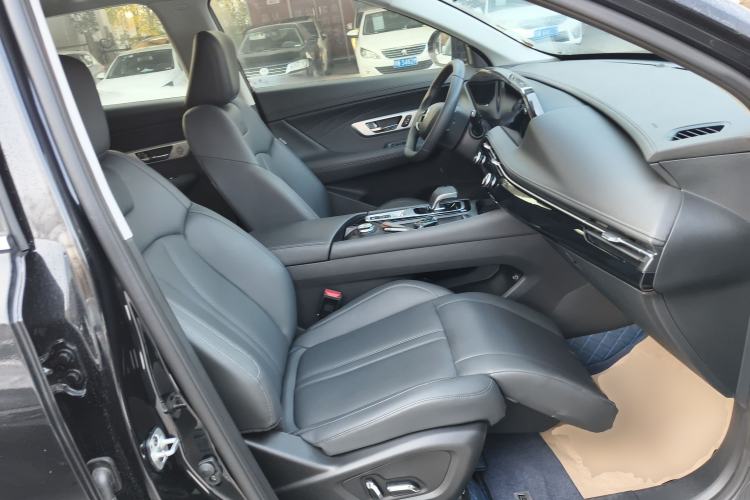 Used Dongfeng Aeolus Huge 2022 Mach Dual-Motor 1.5T MHD Dare-to-Dream Edition