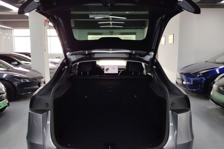 Used Tesla Model Y 2025 Rear-Wheel Drive First Edition