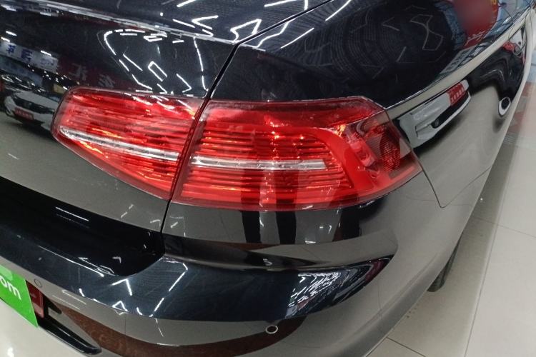 Used Volkswagen Magotan 2018 330TSI DSG Luxury Model
