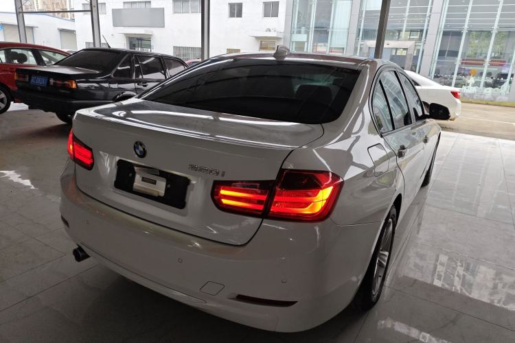 Used BMW 3 Series 2014 320i Sport Edition
