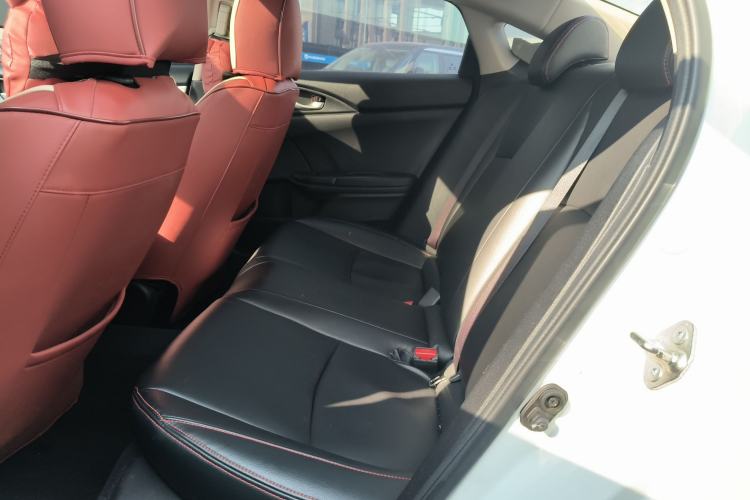 Used Honda Civic 2016 180TURBO CVT Comfort Version
