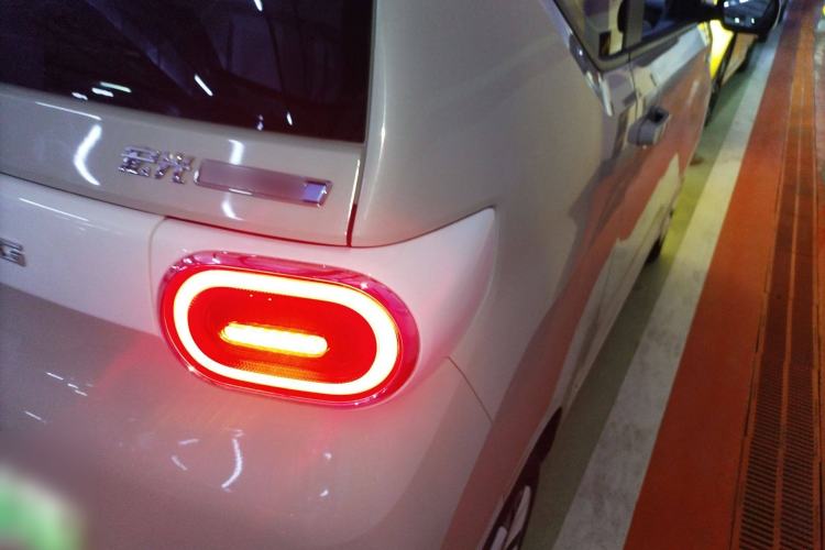 Used Wuling Hongguang MINIEV 2024 3rd Generation 215km Advanced Version
