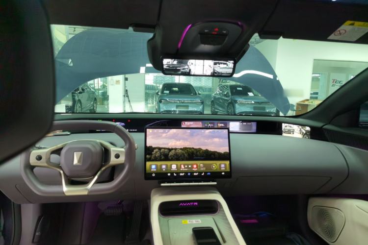 Used  12 2025 Ultra Extended-Range Edition