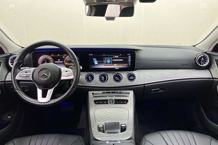 Used Mercedes-Benz CLS 2018 CLS 300 Dynamic Edition
