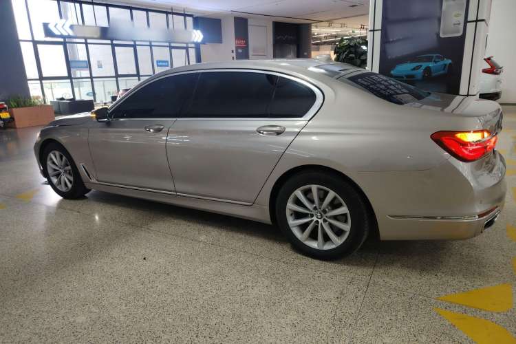 Used BMW 7 Series 2017 730Li Leading Model
