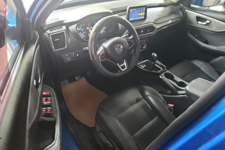 Used Dongfeng Fengon S560 2018 1.8L Manual Comfort 5-Seater China V Standard