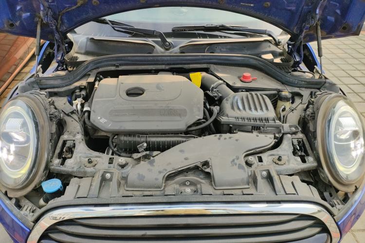 Used  MINI 2019 1.5T COOPER Classic Edition Five-Door Version
